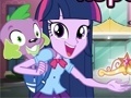                                                                     Fighting for the Crown of Equestria Girls ﺔﺒﻌﻟ