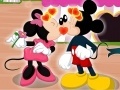                                                                     Mickey Mouse: Kissing ﺔﺒﻌﻟ