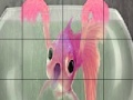                                                                     Pink Fish on The Lantern Slide Puzzle ﺔﺒﻌﻟ