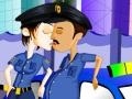                                                                     Police Kissing ﺔﺒﻌﻟ