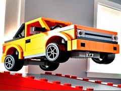                                                                     Crash Stunt Jumps ﺔﺒﻌﻟ